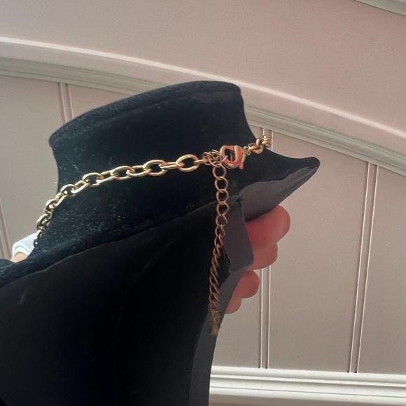 Elegant Black and Gold Chain Necklace NWT - Picture 4 of 6